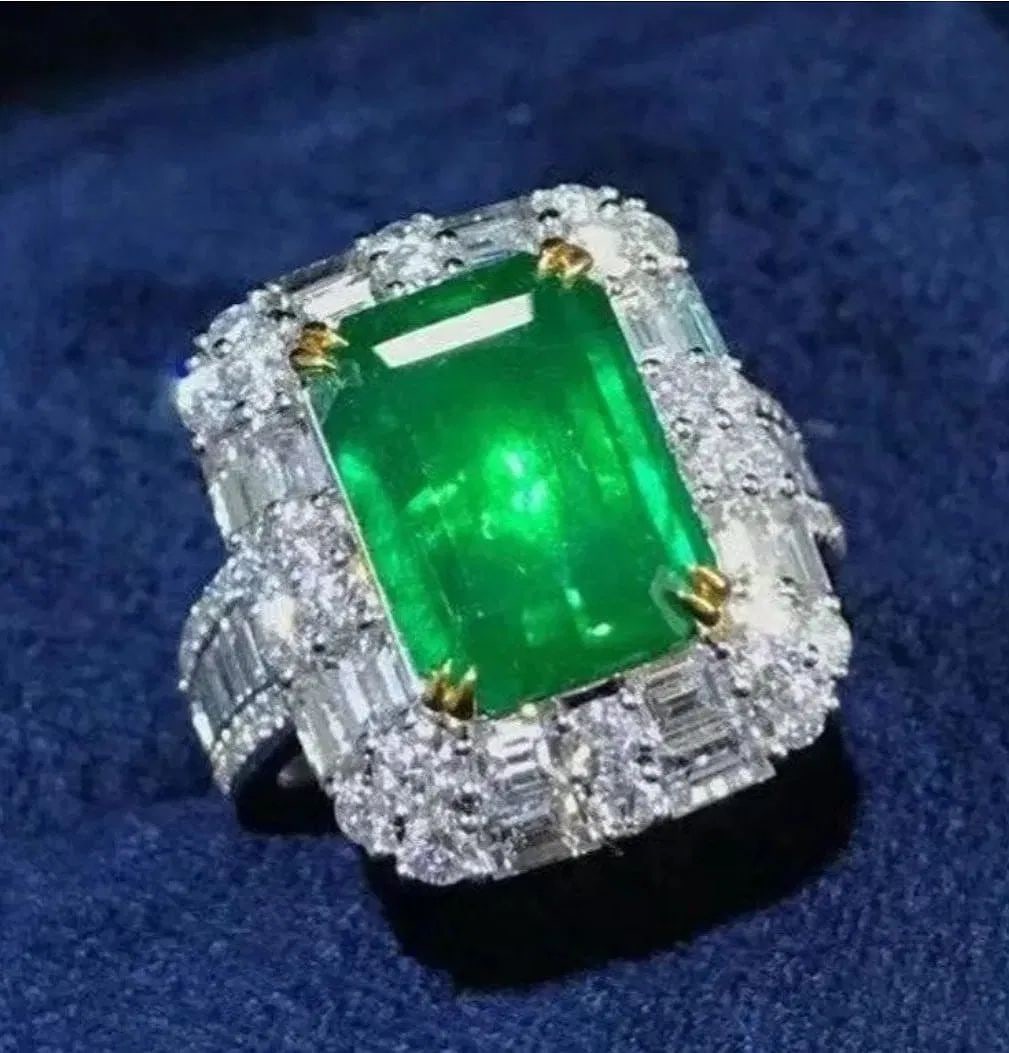 14.6ct natural Colombian emerald ring in 18K gold (1 of 3)