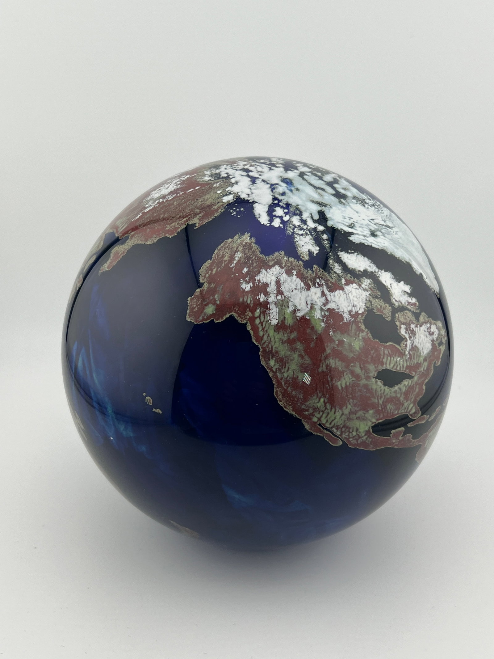 Lundberg Studios Glass Earth Paperweight (1 of 4)