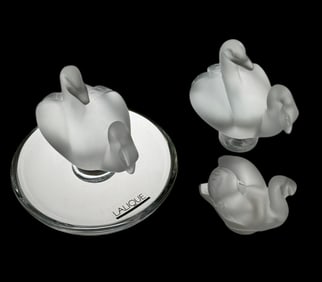 Set Of (3) Lalique Frosted Swan Figurines