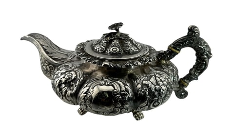 William IV Charles Marsh Melon Form Repousse Sterling Silver Pot. Circa 1830
