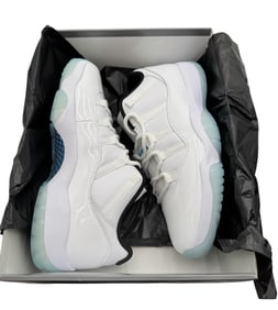 Air Jordan 11 Retro Low Size 14 New