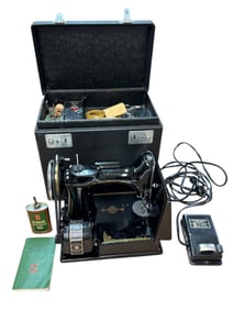 Singer Feather Weight Sewing Machine Model 221-1