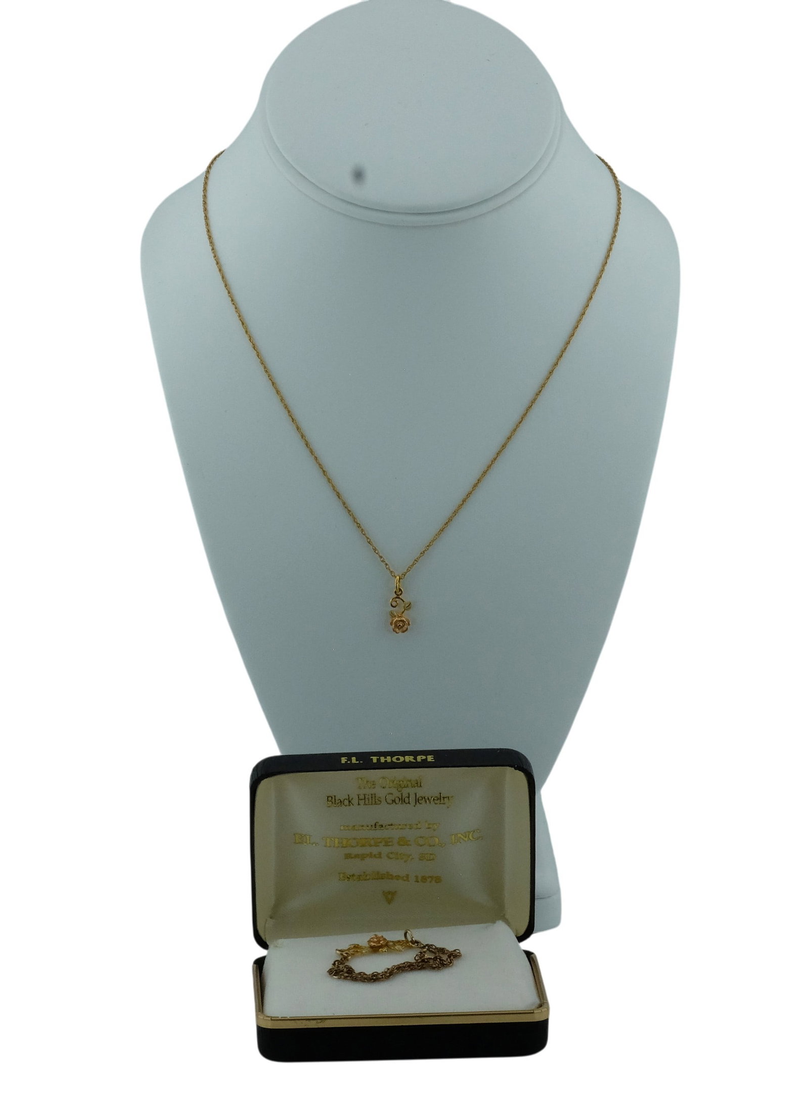 Black Hill Gold Bracelet and Necklace.: Black Hill Gold Bracelet and Necklace. Necklace 18" and bracelet is 6" Comes with box. Unmarked