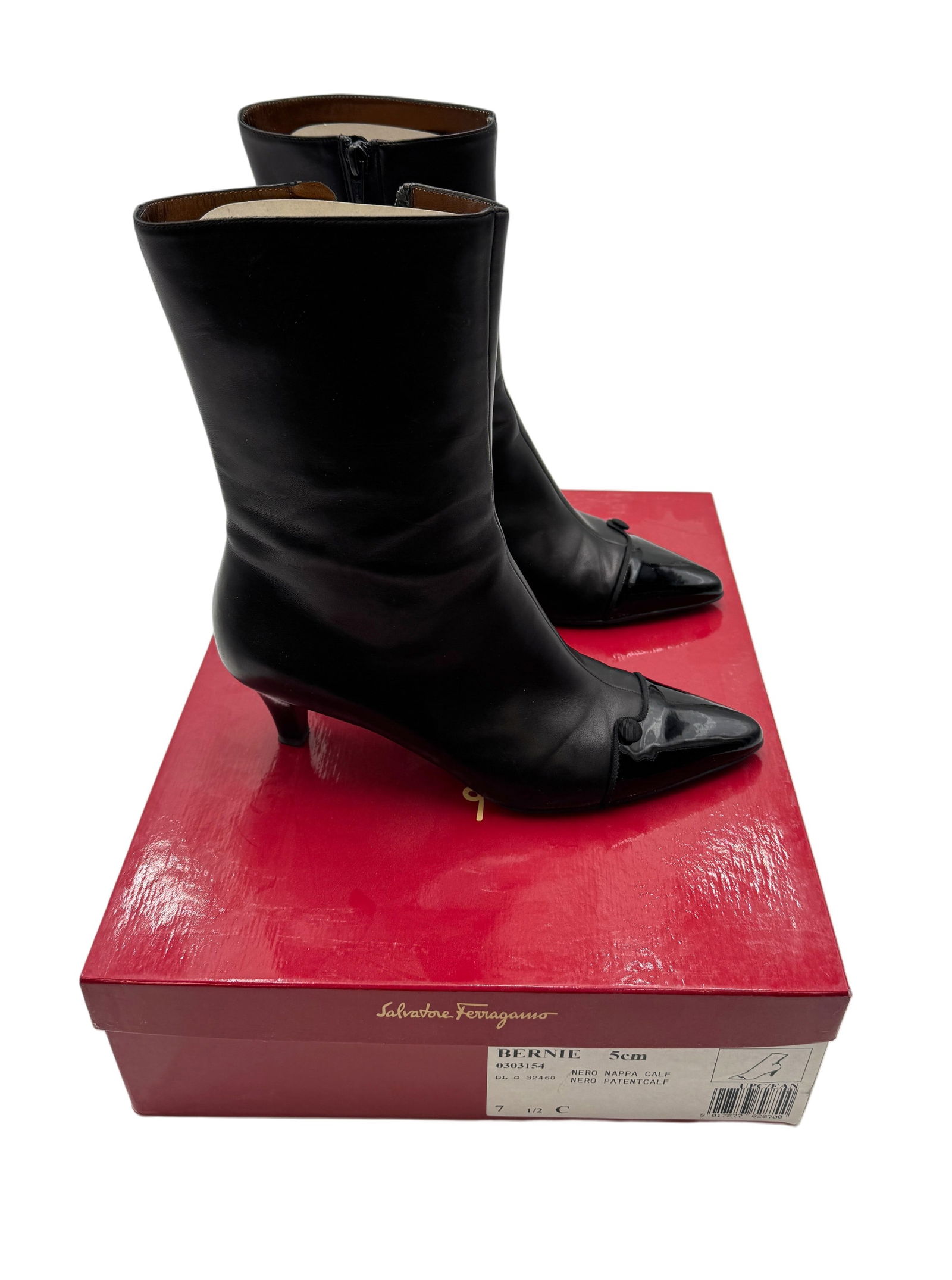 Salvatore Ferragamo Bernie Nero Nappa Calf Boots Sz 7.5: Salvatore Ferragamo Bernie Nero Nappa Calf Boots Sz 7.5. Come with original receipt.