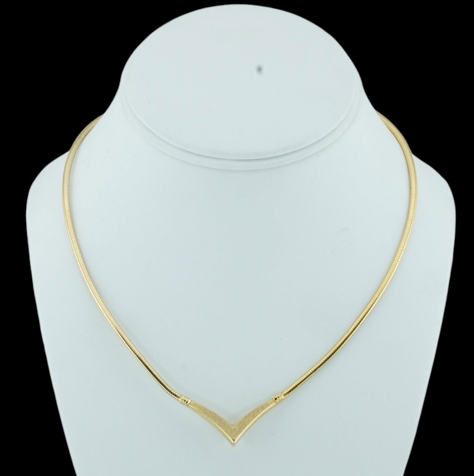 14K Yellow Gold Omega Chain Necklace Italian: 14K Yellow Gold Omega Chain Necklace Italian. Marked "14K Italy." Length 18." Weight 13.56 grams