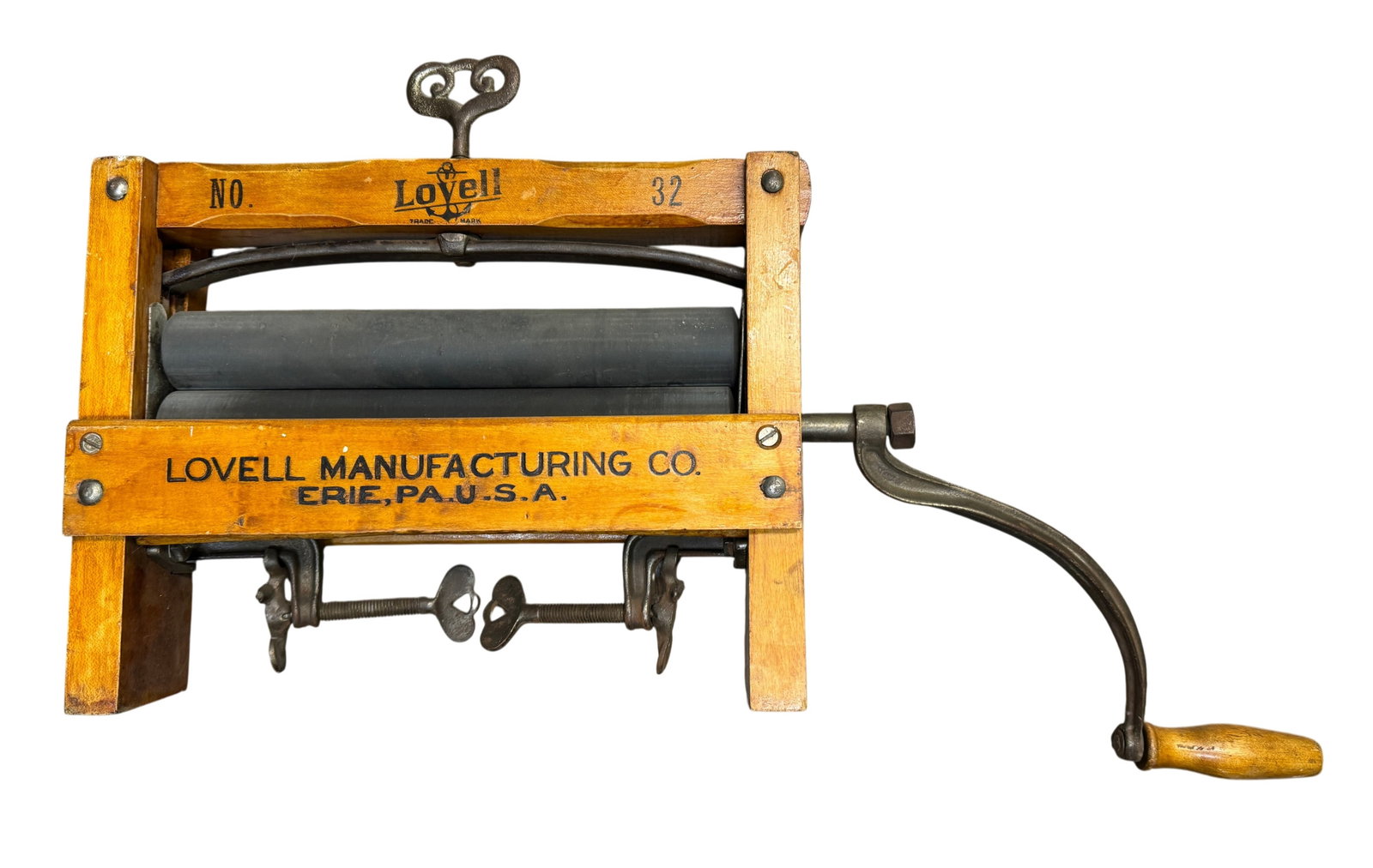 Antique Lovell Manufacting Co. No. 32 Clothes Wringer (1 of 2)