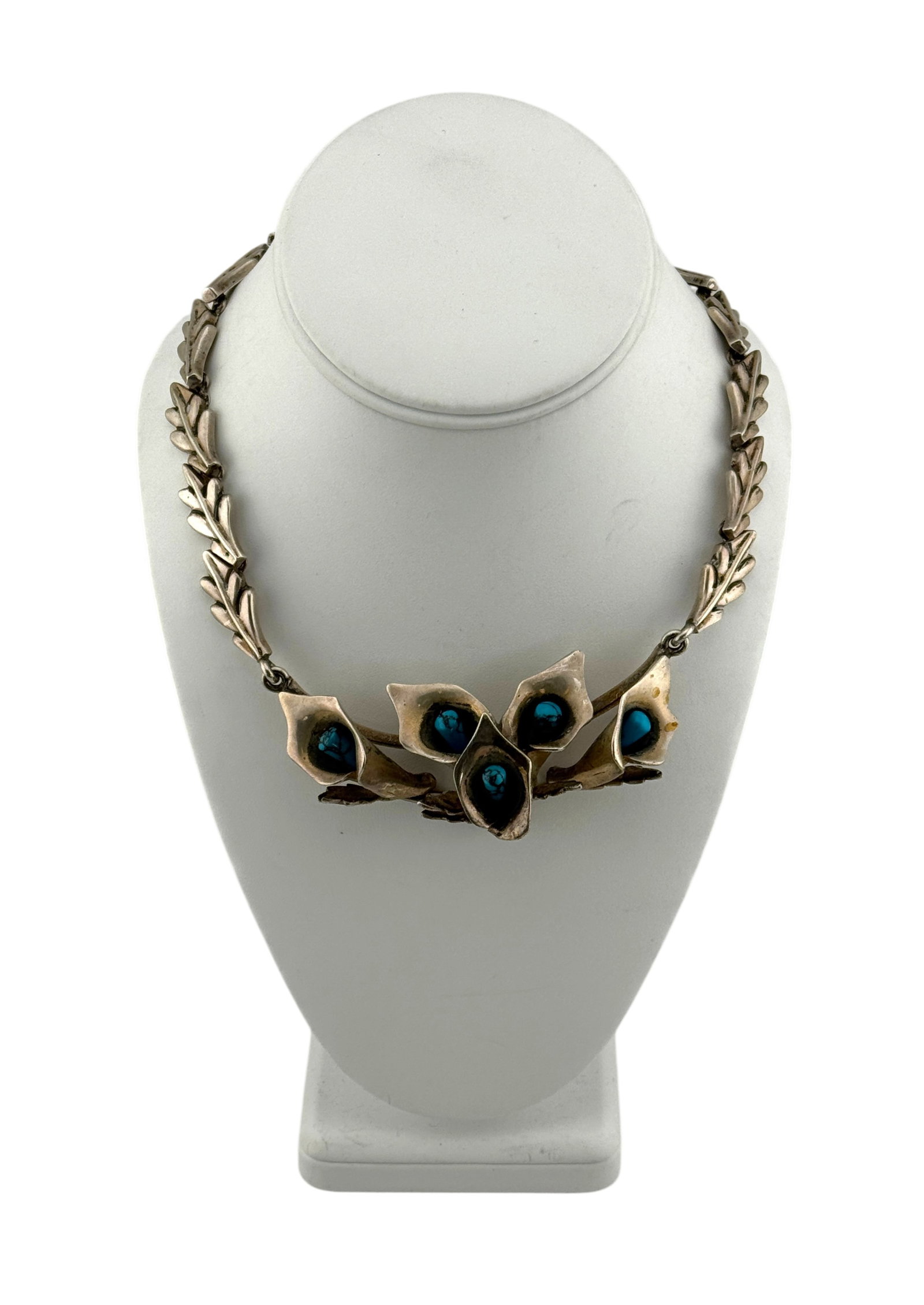 Heavy Sterling 950 Silver and Turquoise Floral Necklace: Heavy Sterling 950 Silver and Turquoise Floral Necklace. Condition: dents and tarnish. Length 18" and weights 194.4 grams