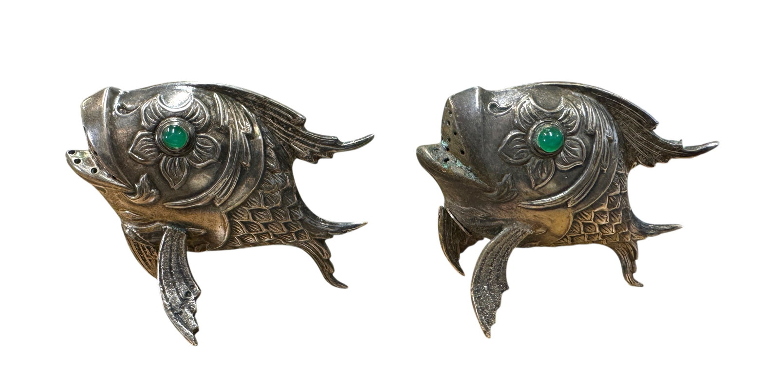 Vintage Pair of Spanish Fish Salt and Pepper Shakers with Green Cabochon Eyes (1 of 4)