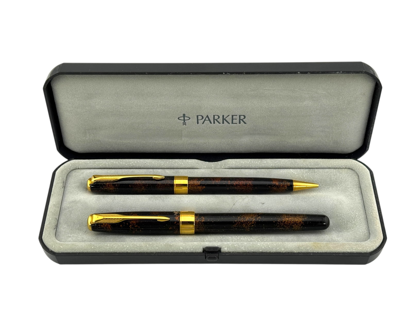 Parker Sonnet Chinese Laque Vision Fonce Ballpoint Pen and Pencil Set: Parker Sonnet Chinese Laque Vision Fonce Ballpoint Pen and Pencil Set. J/M