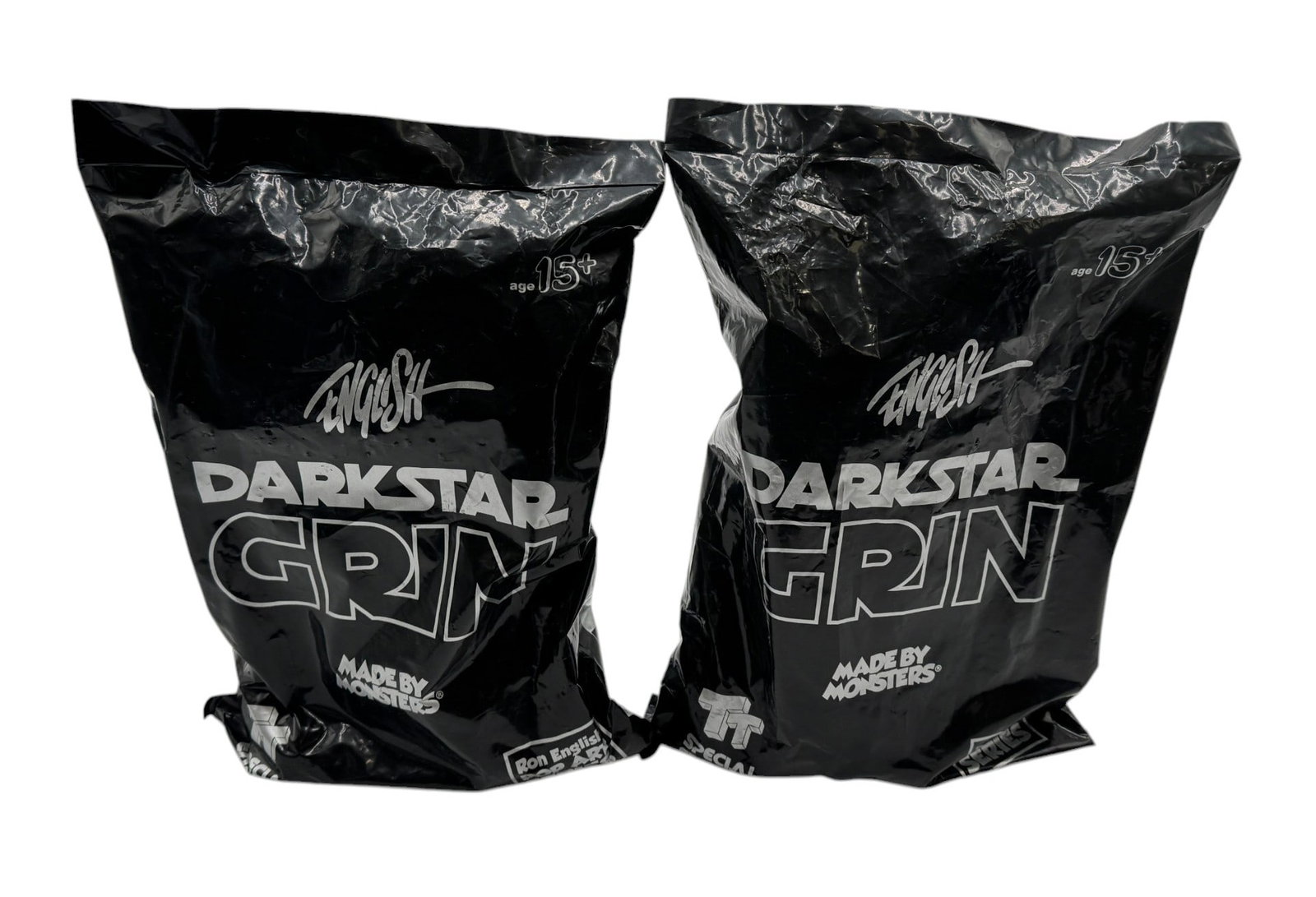 2 Unopened Rare Ron English Darkstar Grin by Monsters Limited Edition of 500: 2 Unopened Rare Ron English Darkstar Grin by Monsters Limited Edition of 500. Brand New Unopened packs. Possible chance to get GOLD, Silver or Regular Figurines. Package 13.5" x 9" x 4"