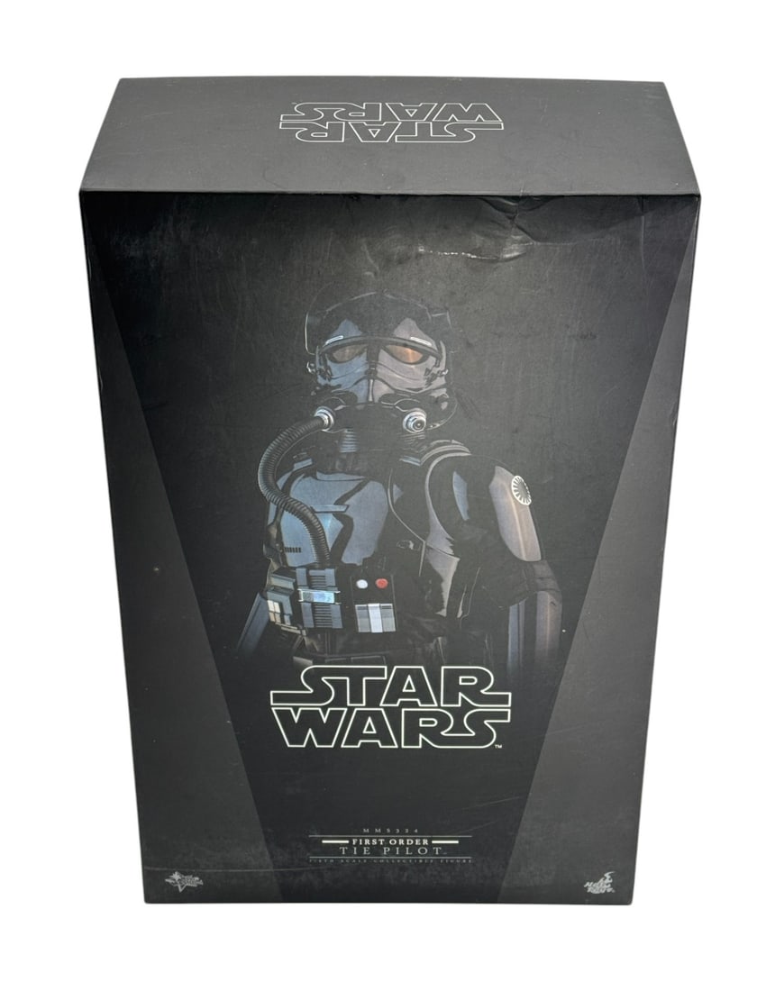Hot Toys First Order TIE Pilot Star Wars MMS324 Sixth Scale Figure New in Box (1 of 5)