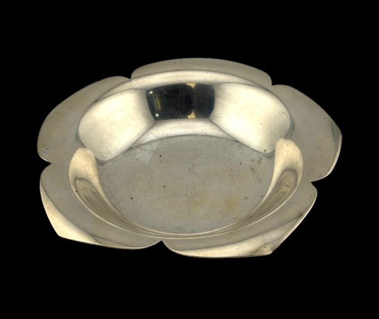 Tiffany & Co. Sterling Silver Lotus Flower Dish: Tiffany & Co. Sterling Silver Lotus Flower Dish. Diameter is 7" and weights 231.8 grams.