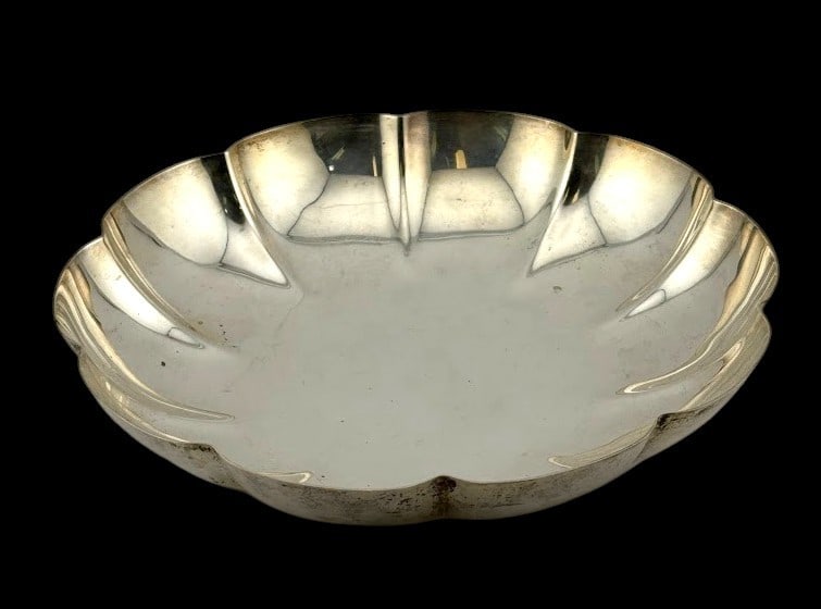 Tiffany & Co. Large Scalloped Bowl (1 of 3)