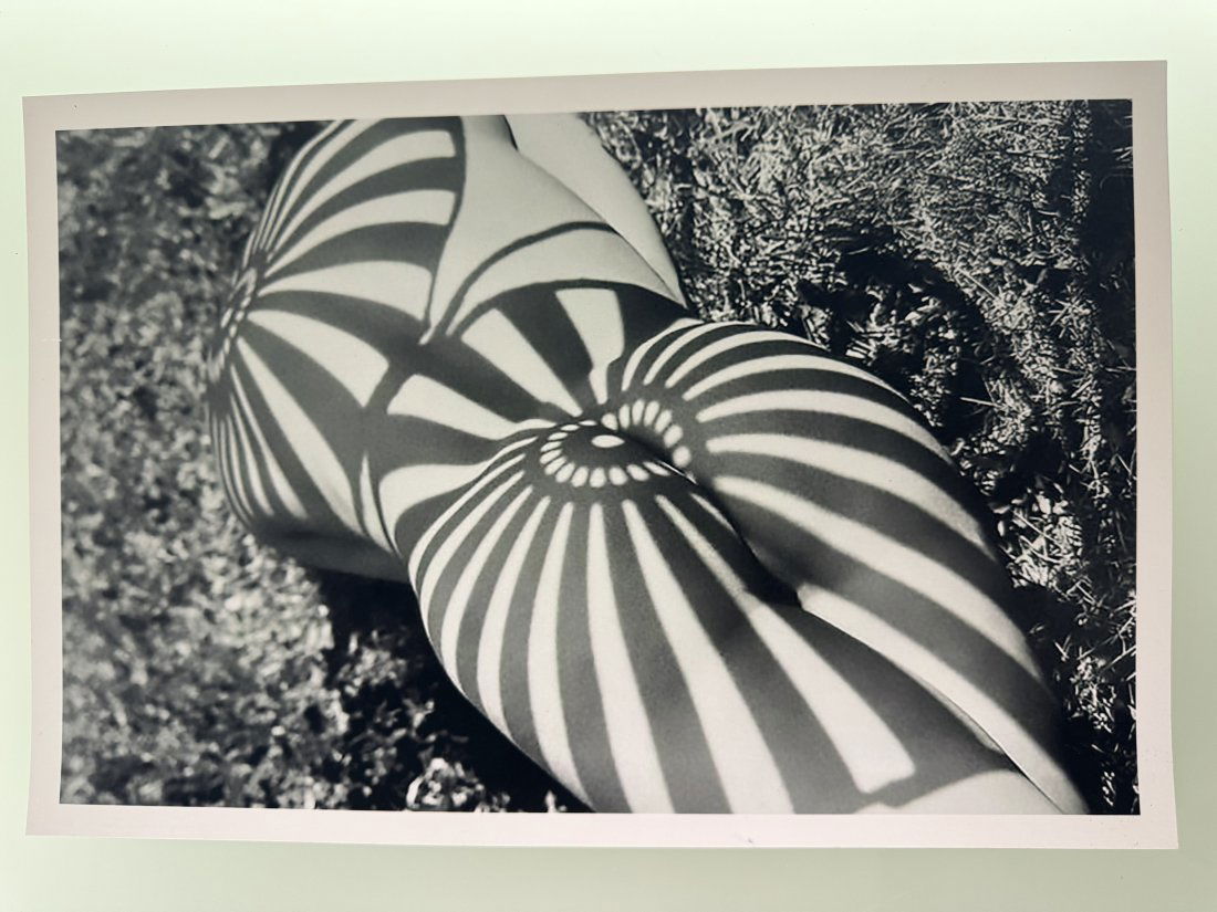 Herb Ritts - Neith with Shadows (back), Poundrige 1985 - Signed by Herb Ritts (1 of 2)