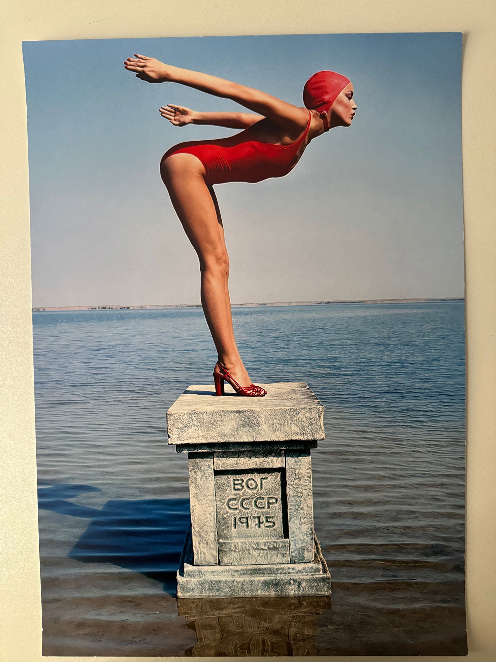 Norman Parkinson - Jerry Hall, Russia, 1975 - 2009 - Angela Williams Archive: Baryta Paper - Angela Williams Archive Seal 3d Stamp - 8/21 ltd - 50x35 cm