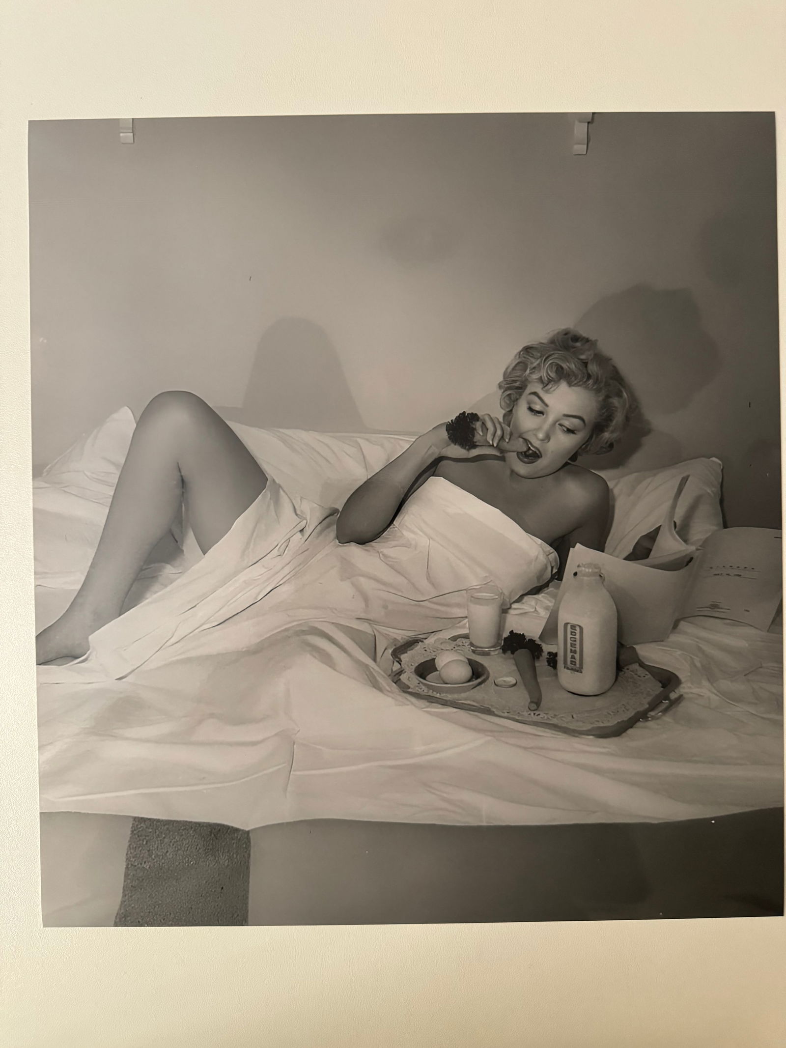 Andre De Dienes - Marilyn - Gelatine Silver: Studio Stamp - Gelatine Silver Photo - 30x32 cm