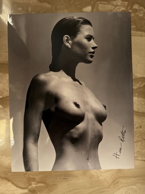 Herb Ritts -Ritts Carrie, 1988 - Signed: Signed by Herb Ritts on the front - Studio stamp on the verse - Gelatine Silver Process - 30x38 cm