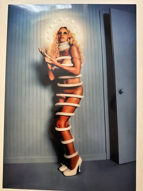 David LaChapelle - Pamela Anderson, As Saint, 1998 - Signed: Fotografiska NY, Signed - C-Print - 55x40 cm