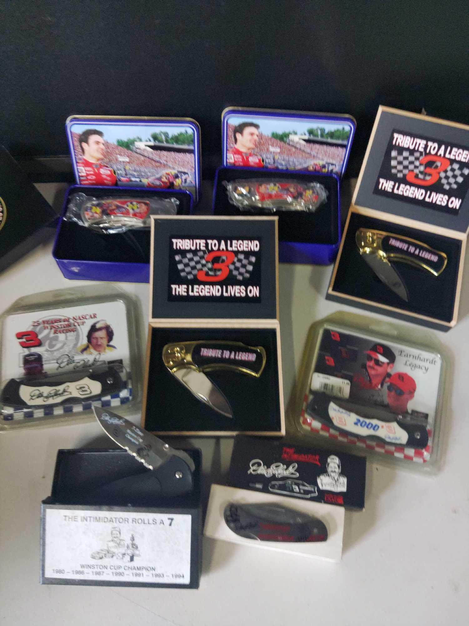 NASCAR-Knives, Zippo Lighters and Tins (1 of 6)