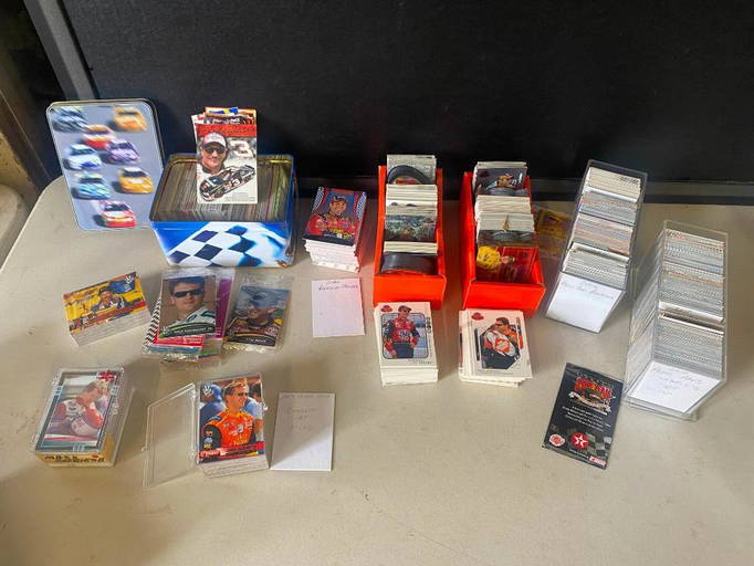 NASCAR Trading Cards and Hero Cards (0475) on Feb 04, 2023 VAN BYARS