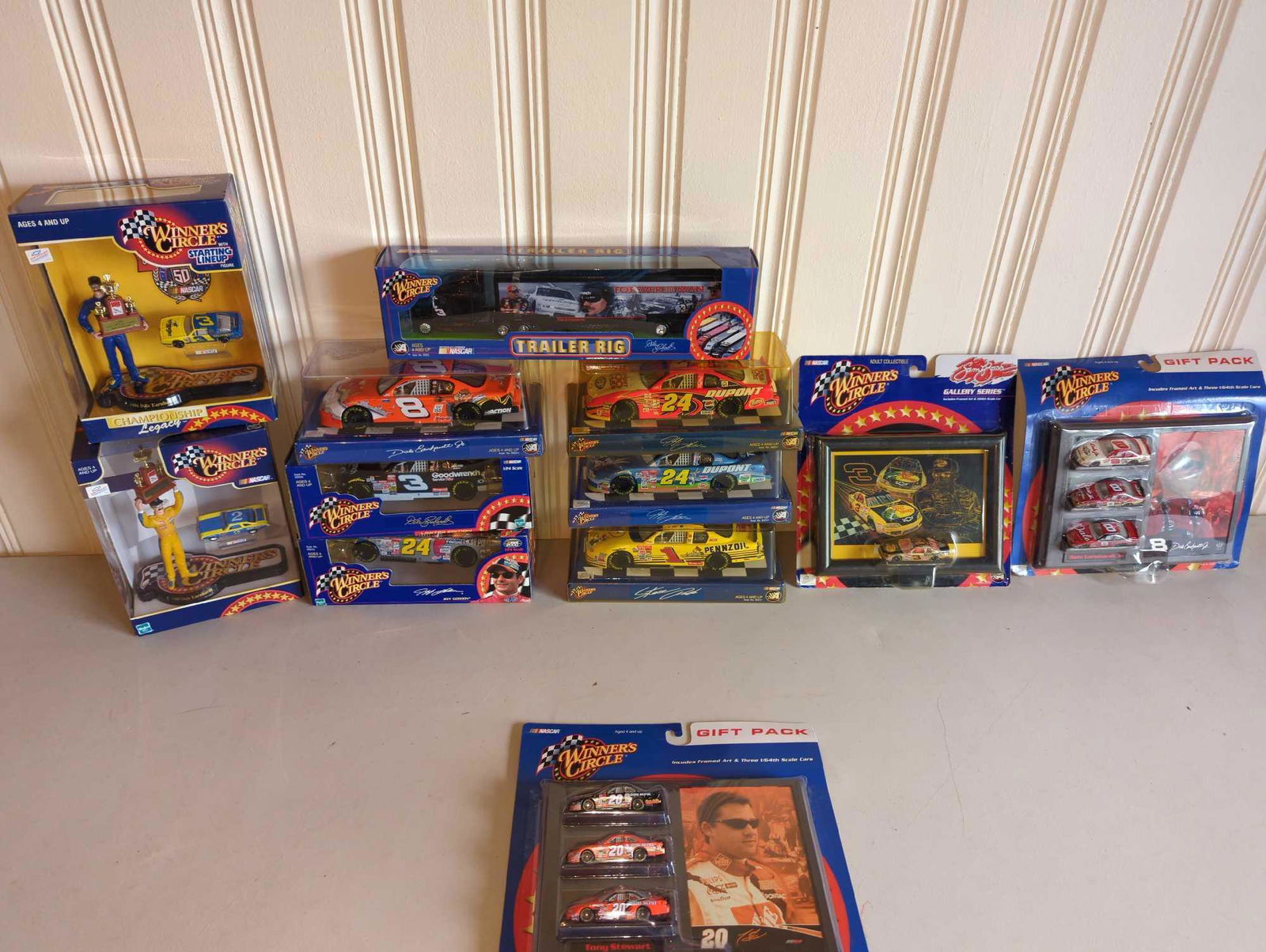 Approx. 18 NASCAR Winners Circle 1/24 scale, including Earnhardt, and more (1 of 6)