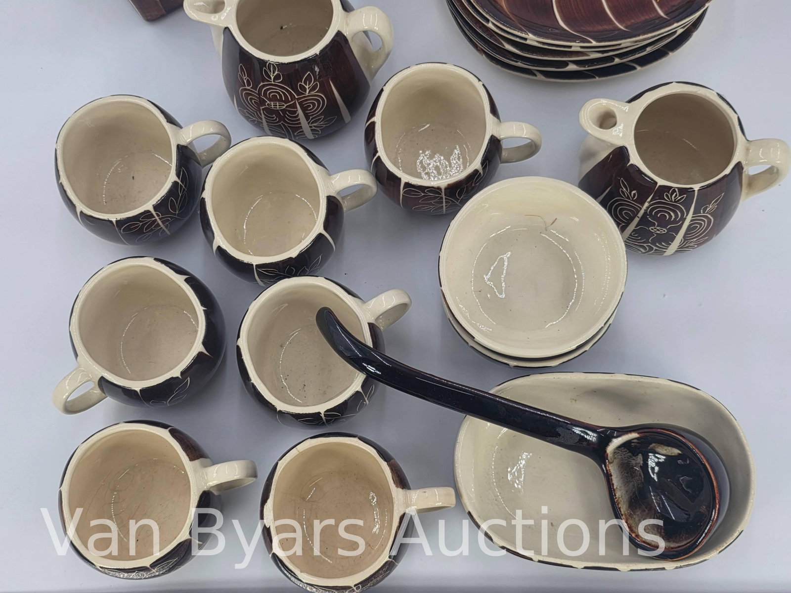 22 Purinton Intaglio Brown Assortment, INV. 2001 - 2