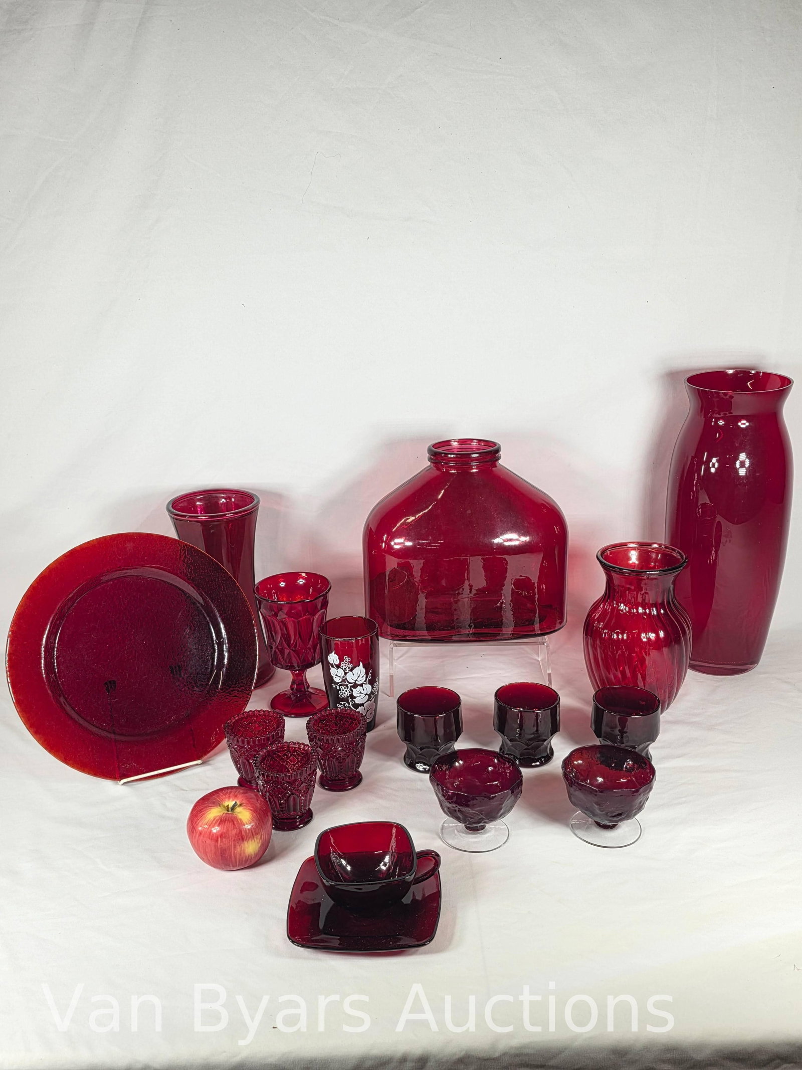 Ruby Red Vintage Glass, INV. 2025 - 2