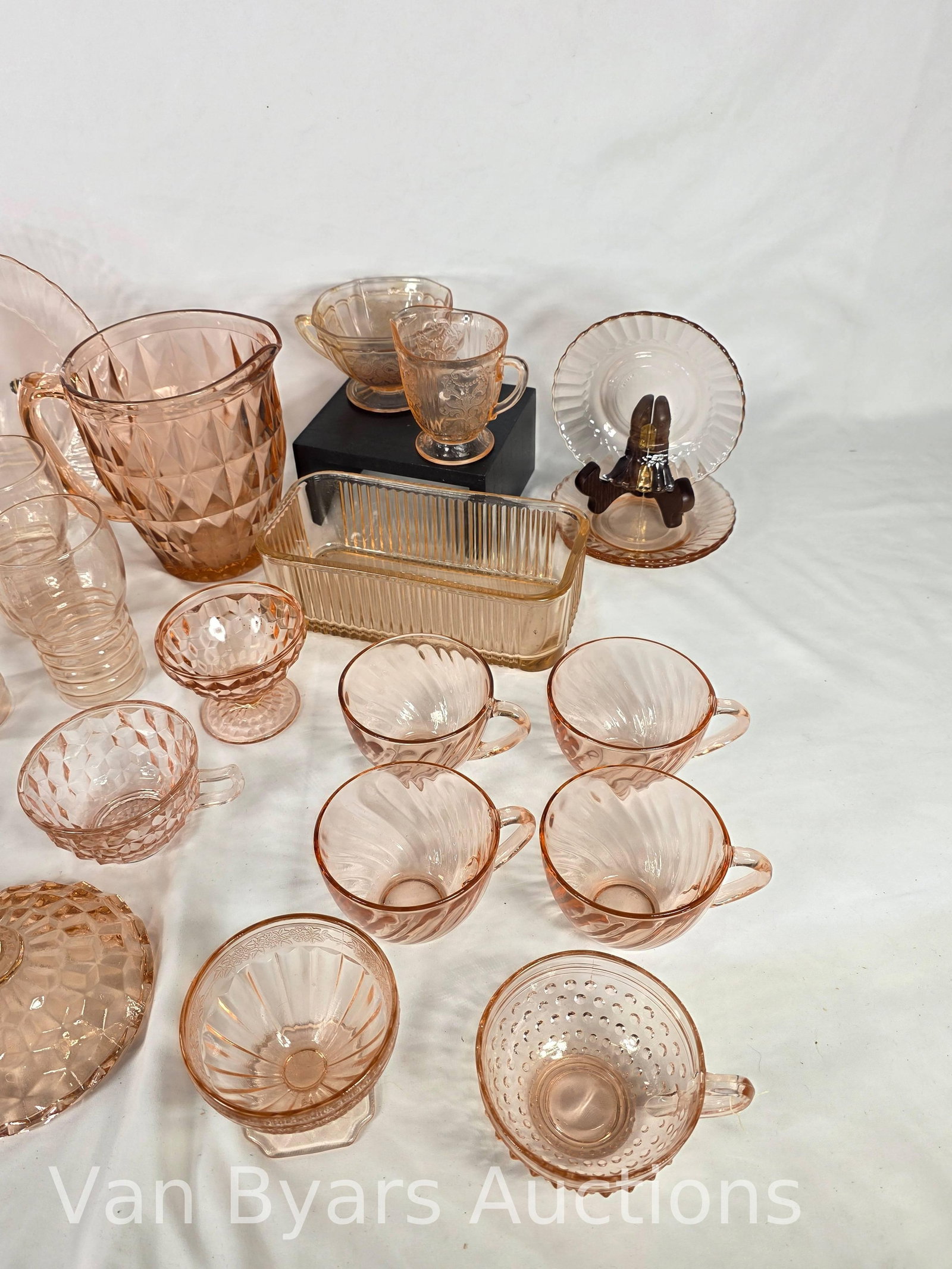 Assorted Vintage Pink Glass, 24 pieces, INV. 2028 - 2