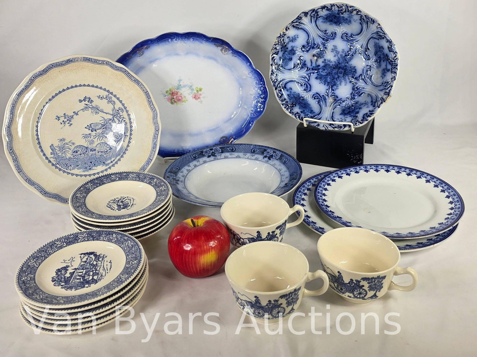 Blue and White Assortment incl. Quail Blue Furnival, 21 pieces, INV. 2029 (1 of 16)