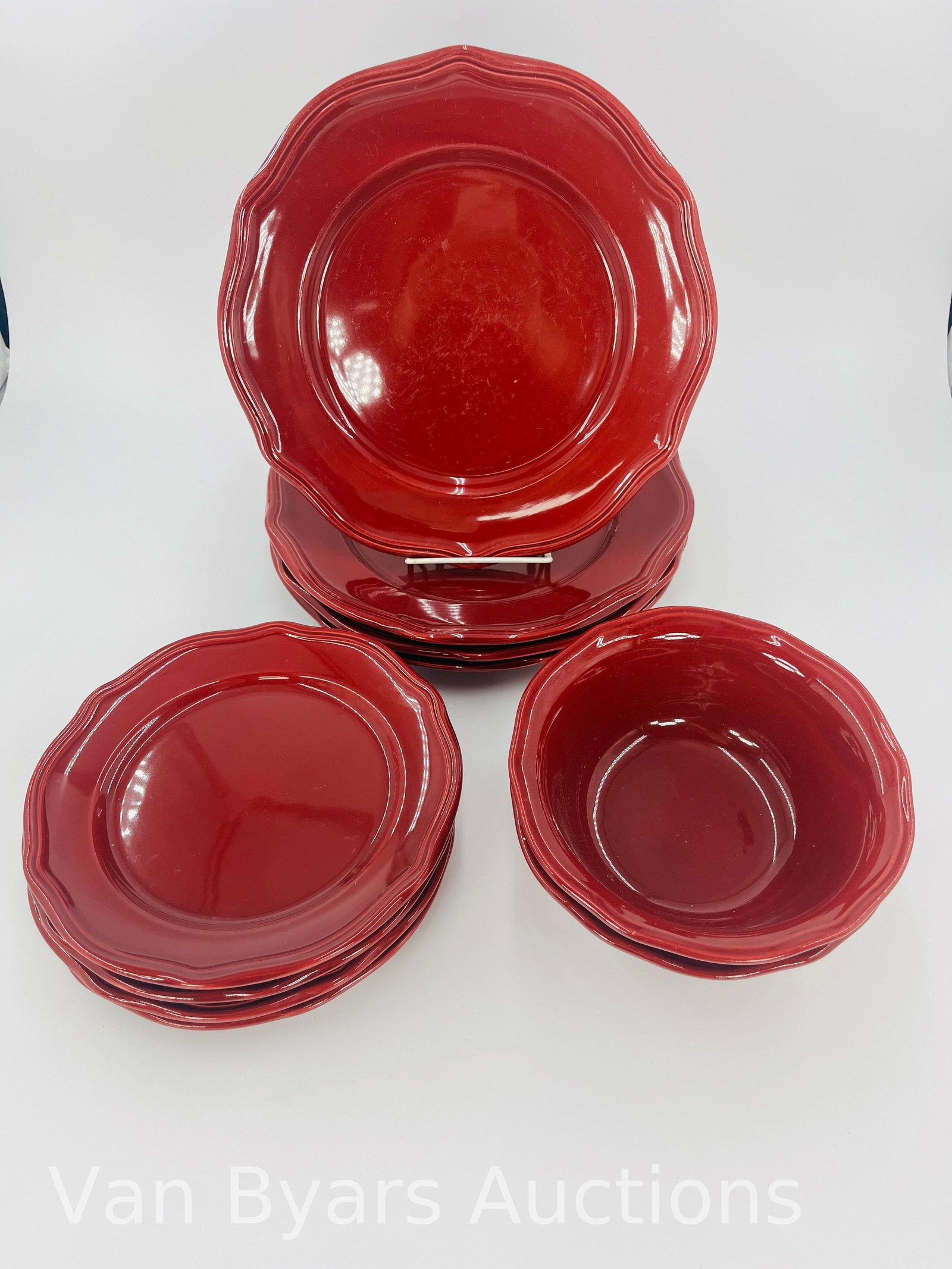 Home Trends Dinnerware, INV. 2114: Approx. dia. of largest plate 11 1/8". With marking.