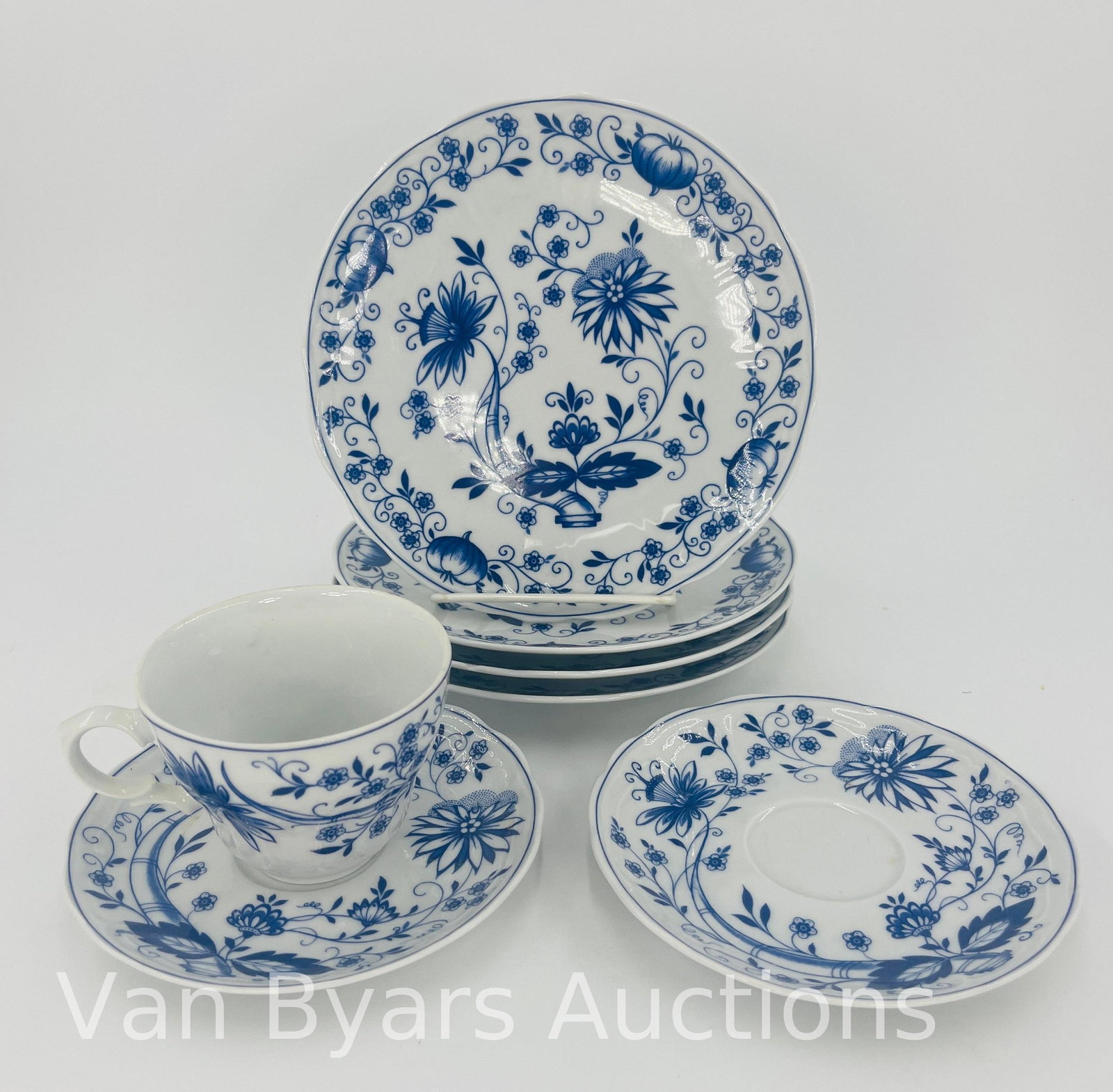 Wunsiedel Bavaria Blue Onion Pattern Group, INV. 2117: Approx. dia. largest plate 7 1/2". With marking.