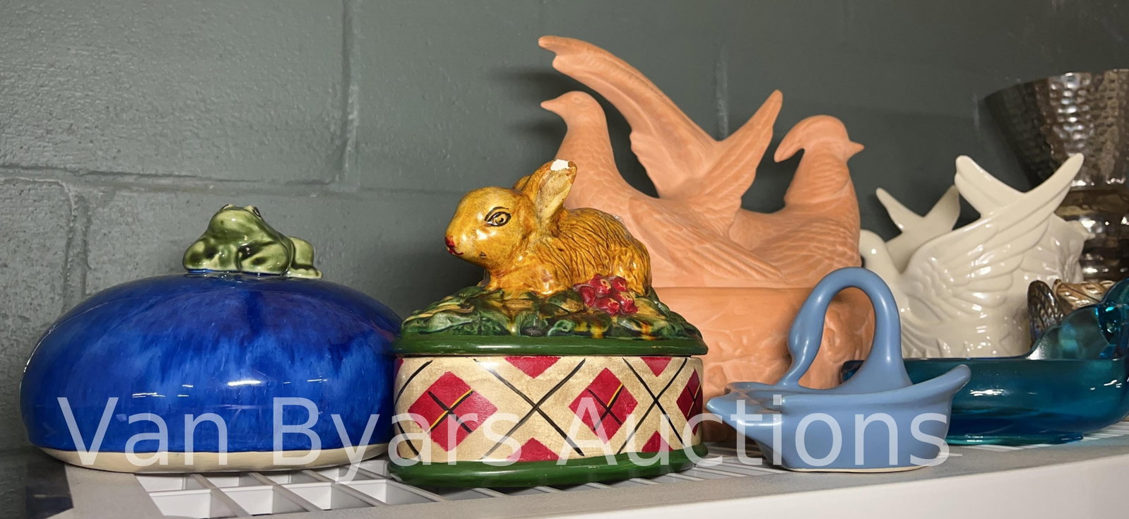 Assorted Home Decor, INV. 2060 - 2