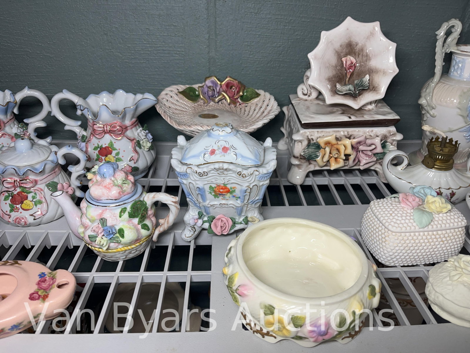 Assorted Floral Ceramics and more incl. Lanzarin, INV. 2062 - 3
