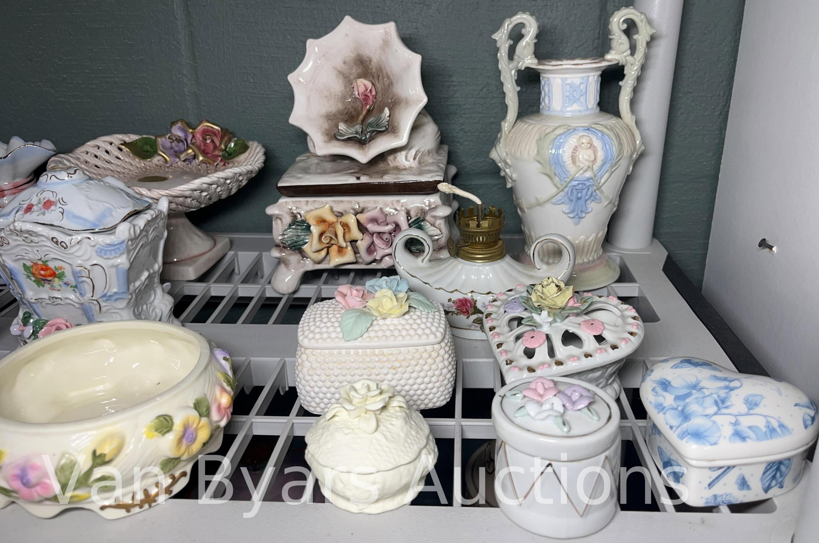 Assorted Floral Ceramics and more incl. Lanzarin, INV. 2062 - 4