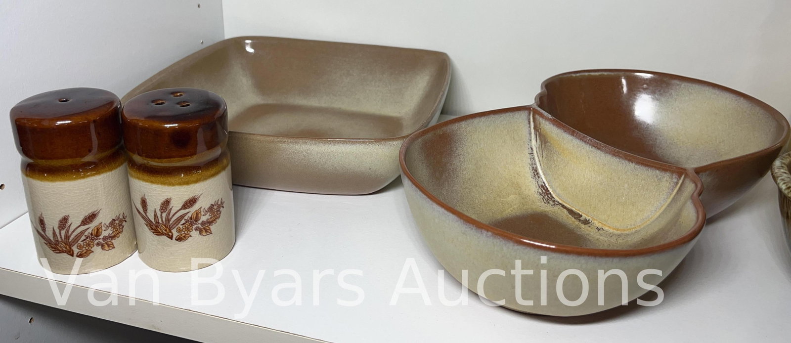 Assorted Brown Drip Glaze Stoneware incl. Frankoma Pottery, INV. 2056 - 2