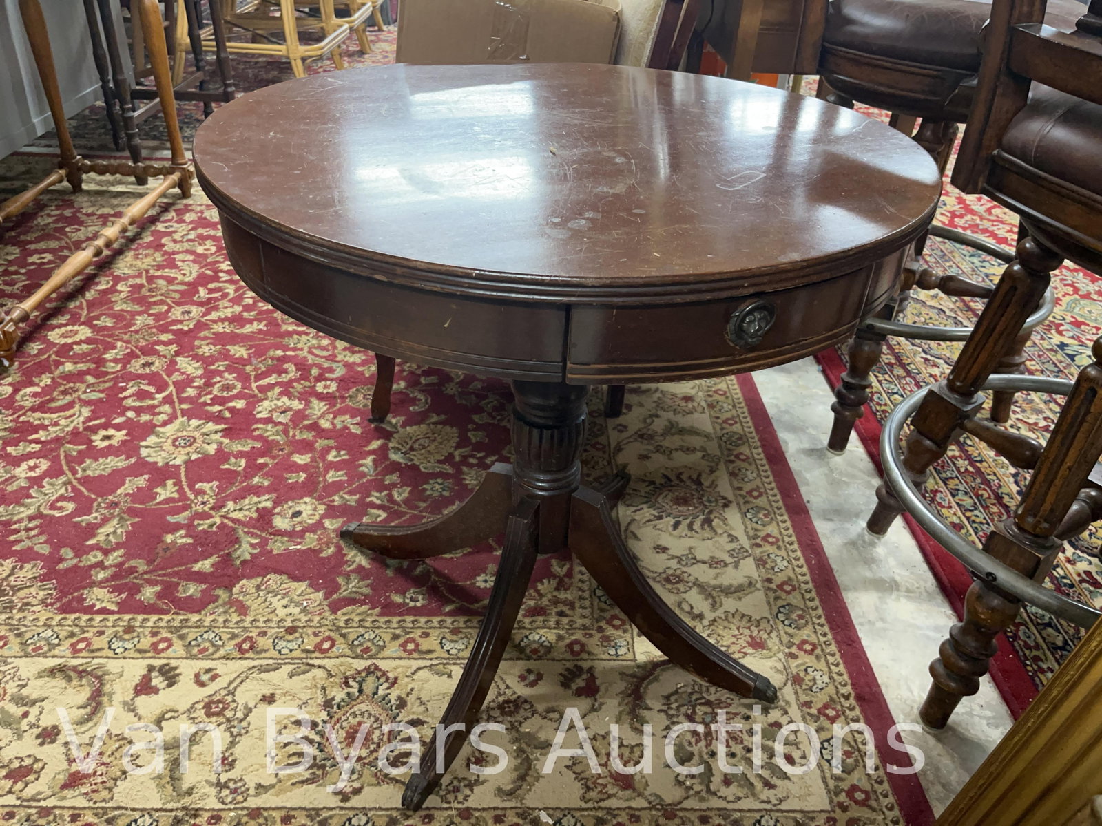 Round Table, INV. 2173: Approx. 27 x 28 x 28 inches.