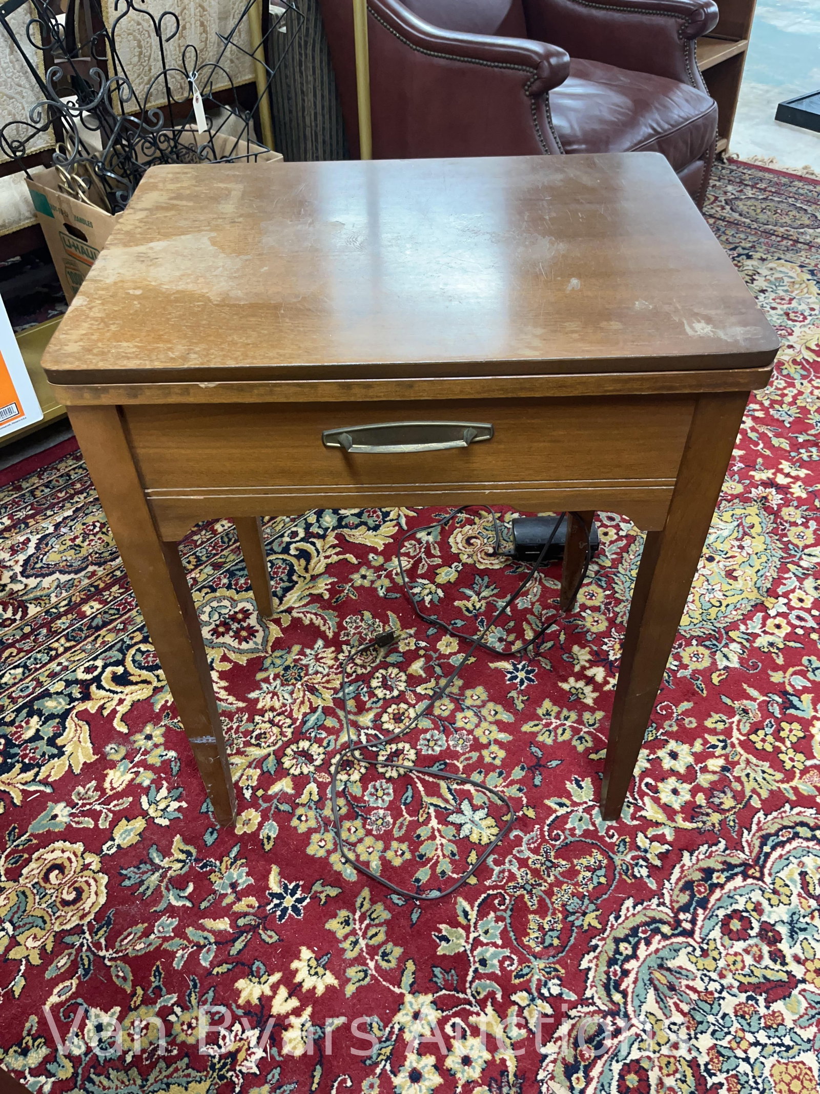 Vintage Singer Sewing Machine, INV. 4019 - 3