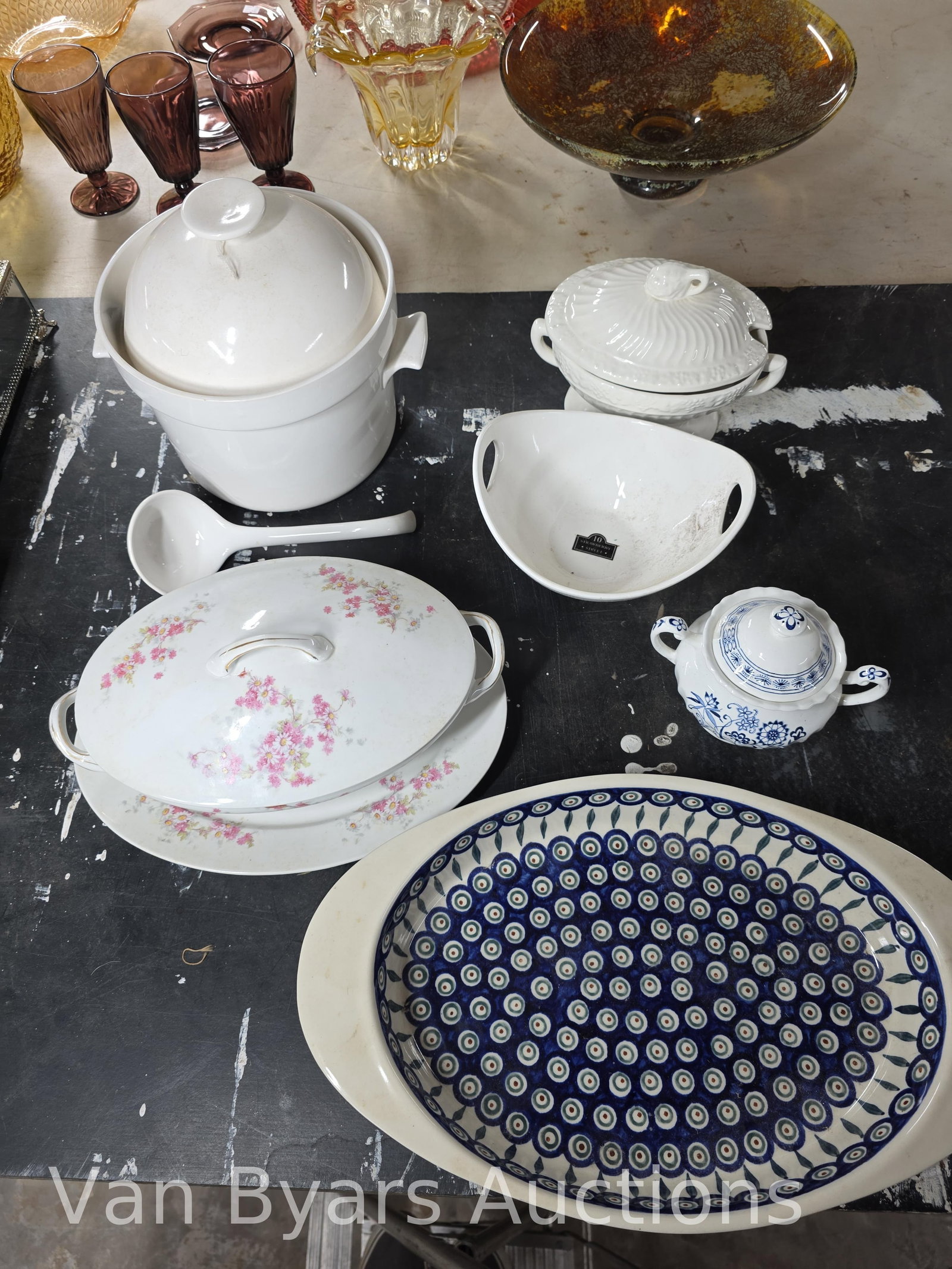 Assorted serving ware, INV. 2321: Assorted serving ware, INV. 2321