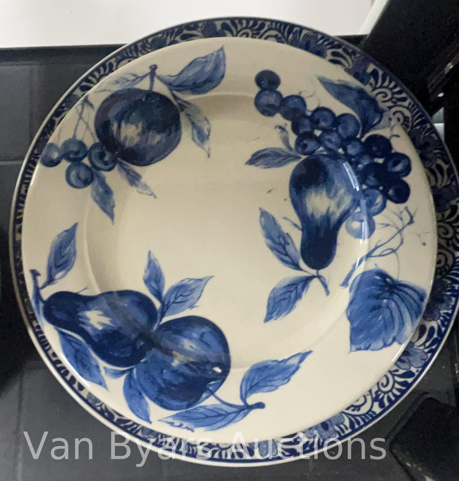Assorted plates, INV. 2126 - 4