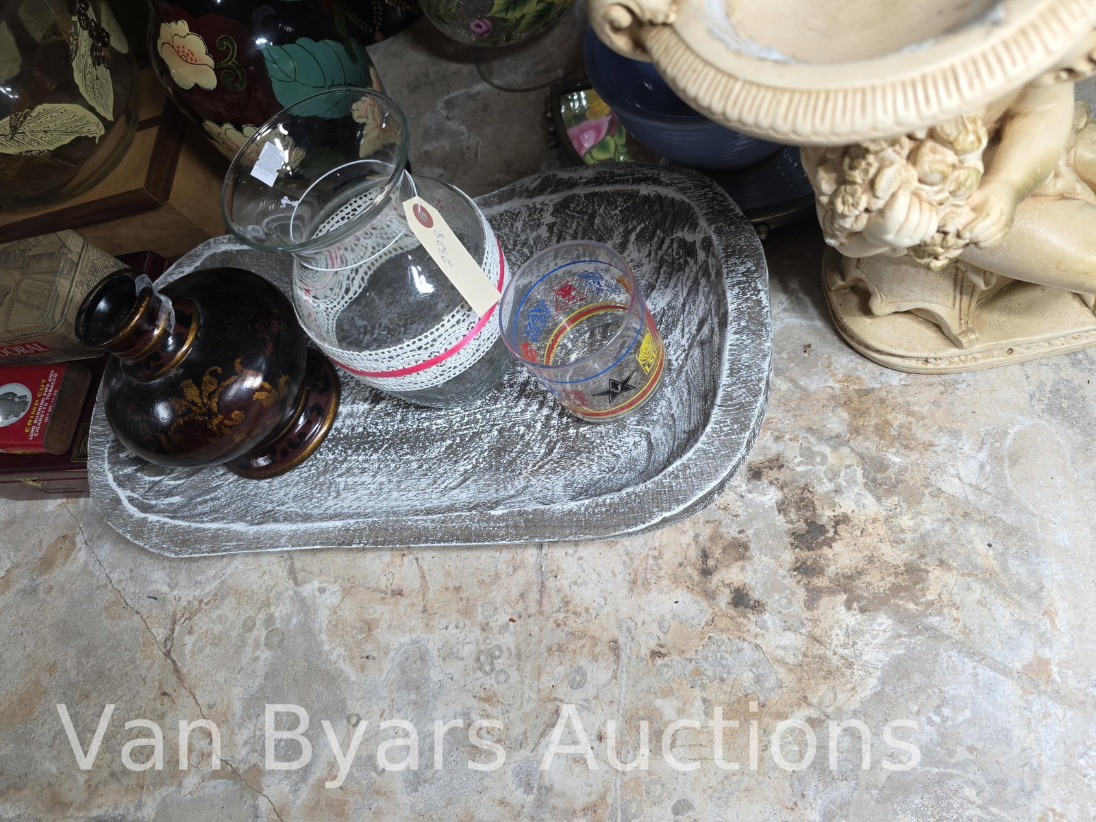 Misc. Vintage. Globes, Pottery, advertising and more, INV. 2328 - 10