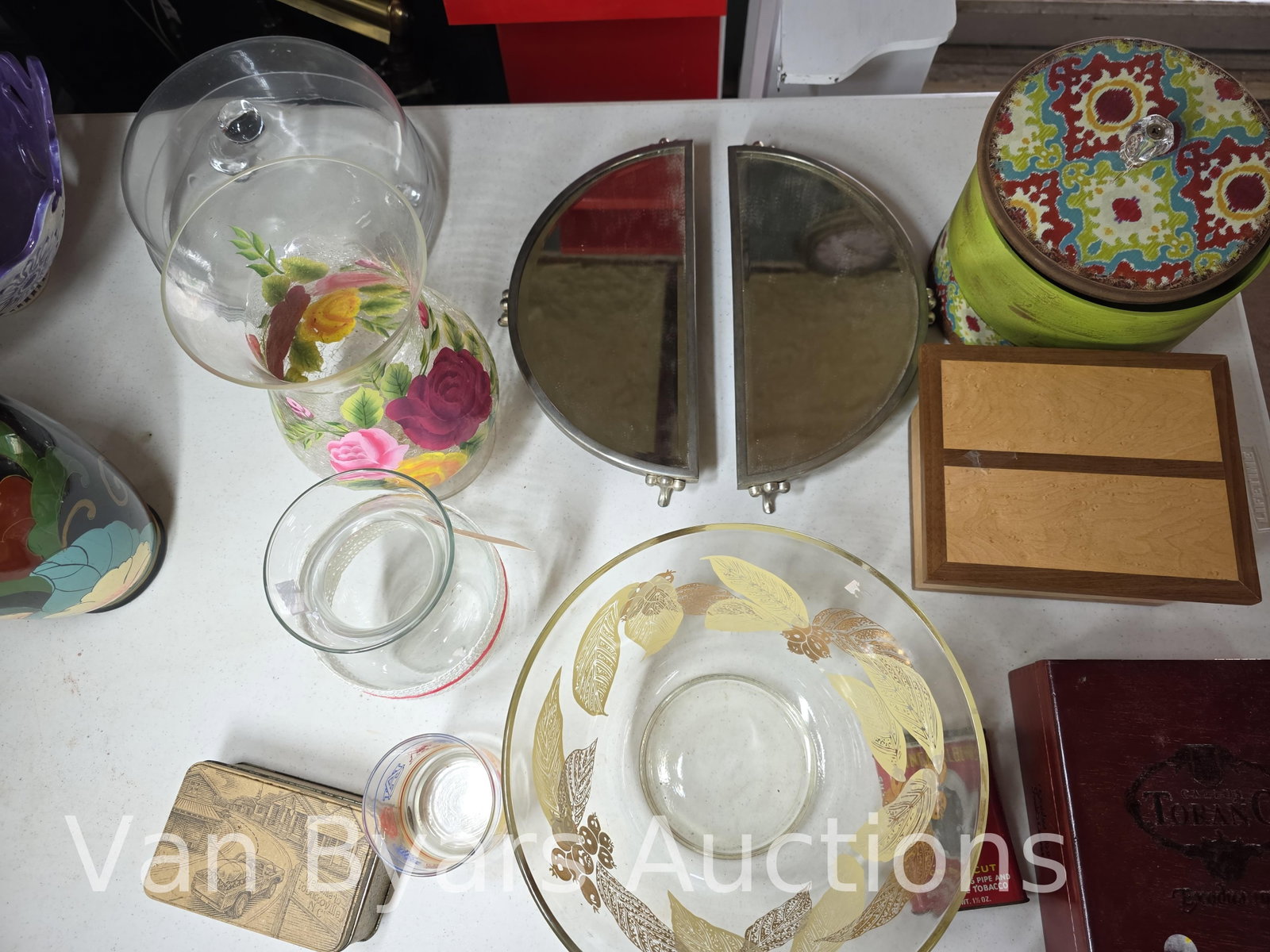 Misc. Vintage. Globes, Pottery, advertising and more, INV. 2328 - 3