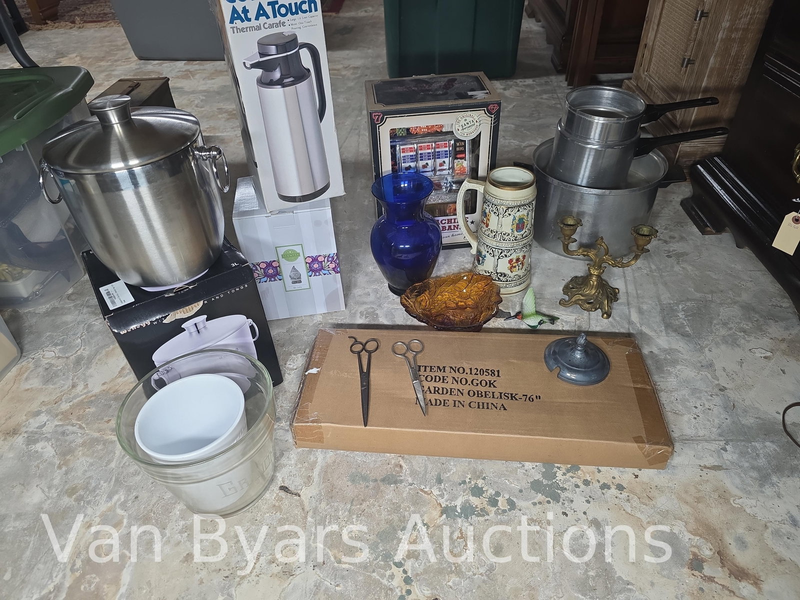 Misc. Household / Kitchen Items, INV. 2181 (1 of 4)