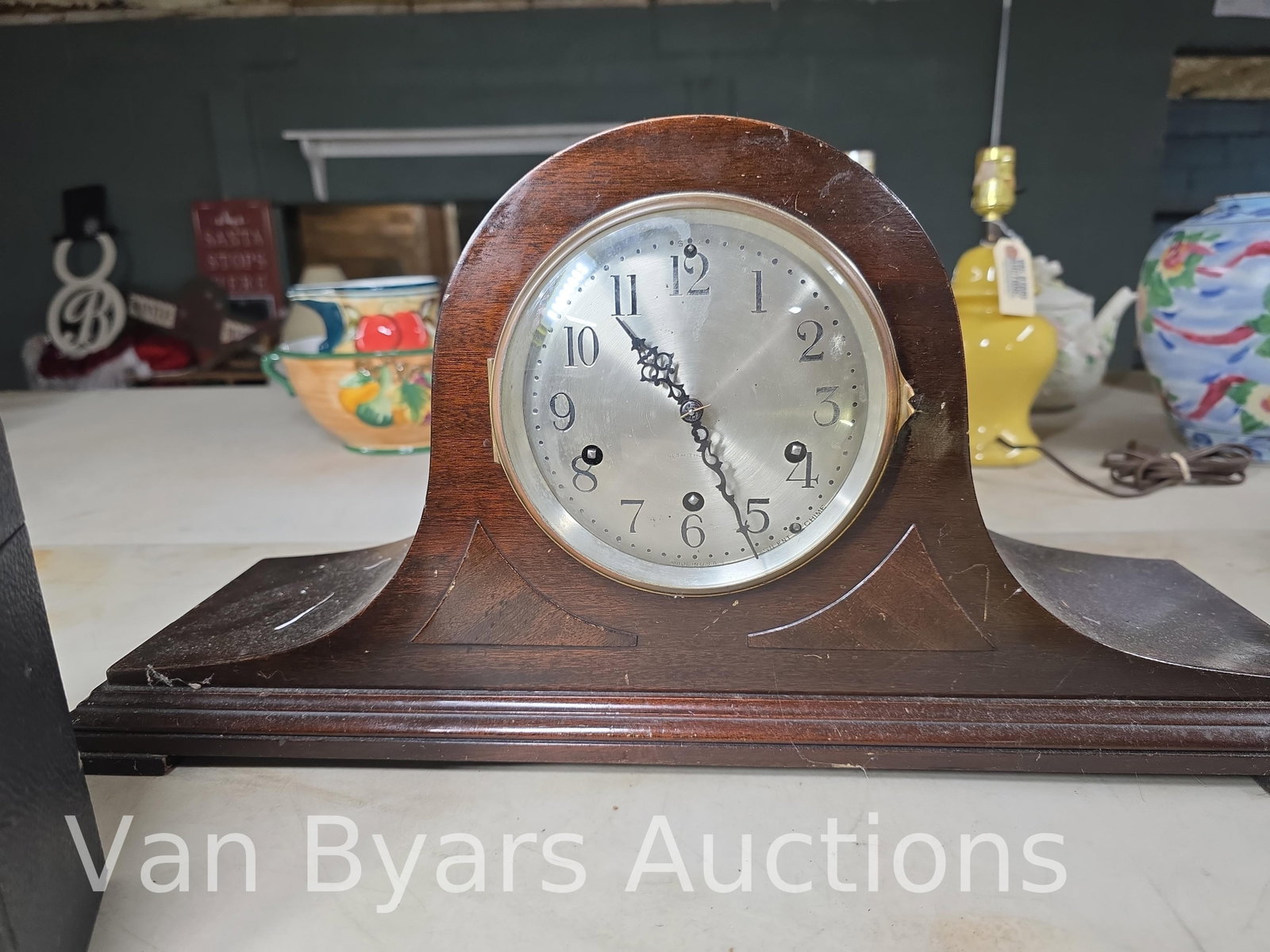 Antique and Vintage Clocks and Cameras, INV. 2324 - 3