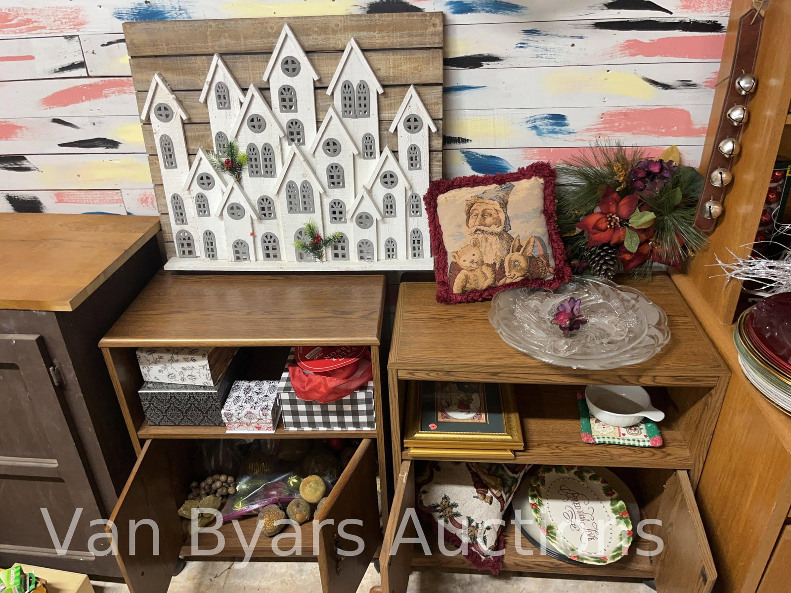 Large Assortment of Christmas Decorations, INV. 4040 - 10