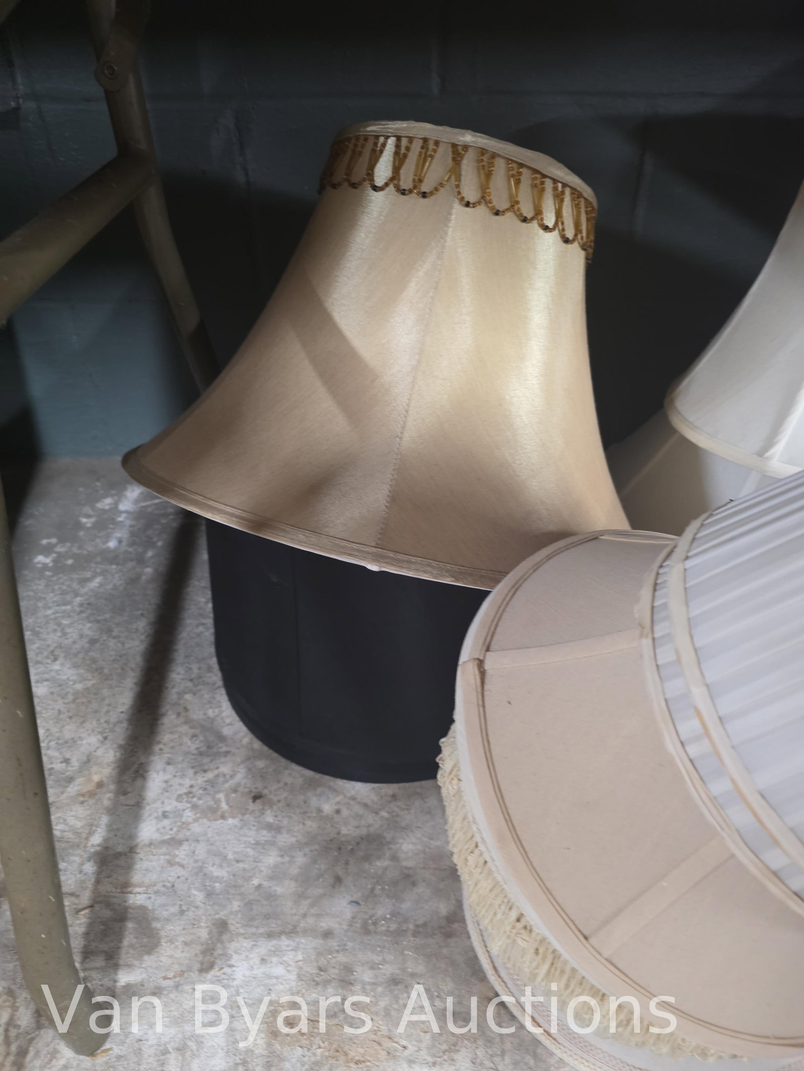 Lampshade Assortment, 19 pieces, INV. 4033 - 2