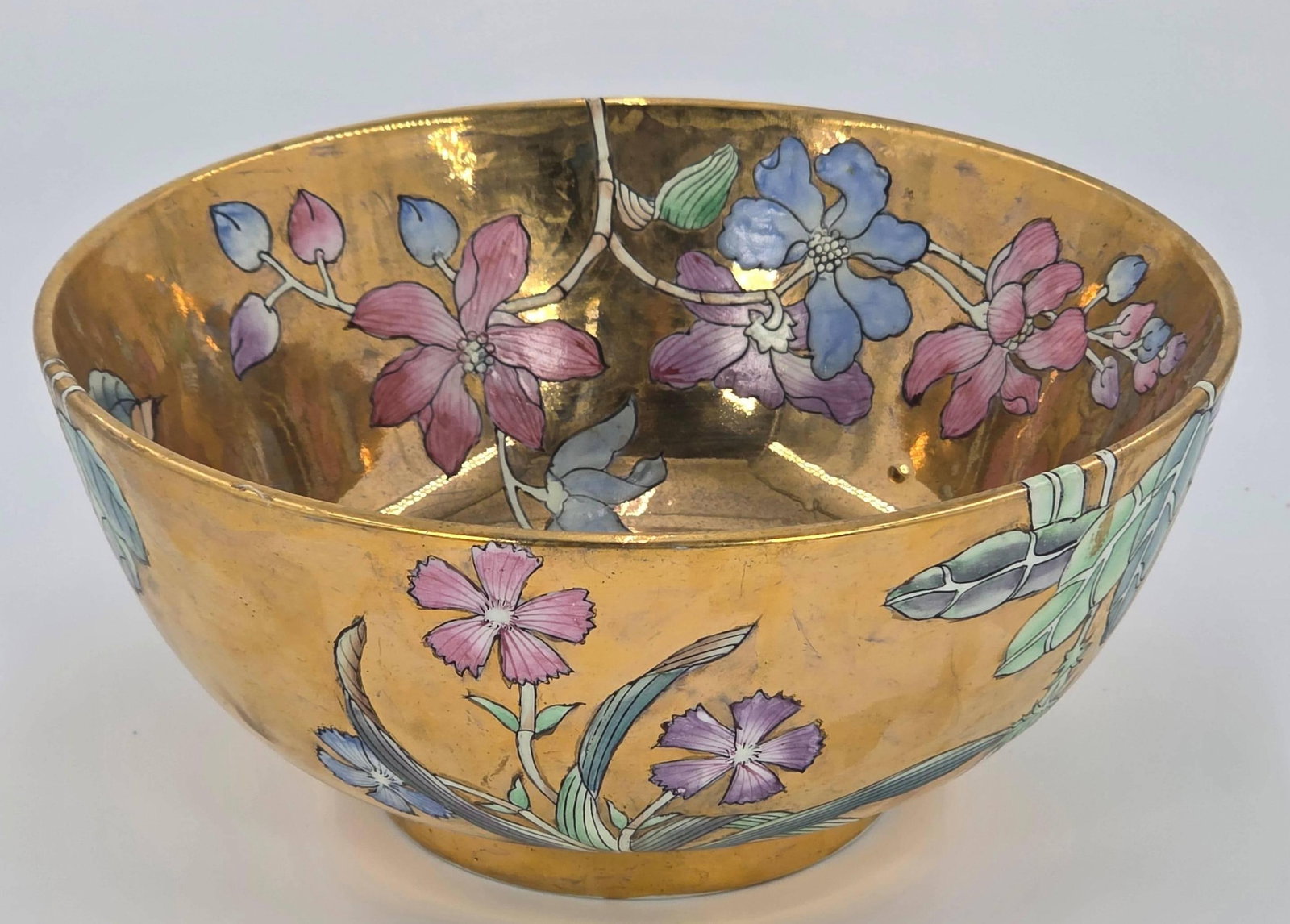 Macau Bowl, INV. 1090: Approx. dia. 9 7/8", height 4 5/8". With marking.