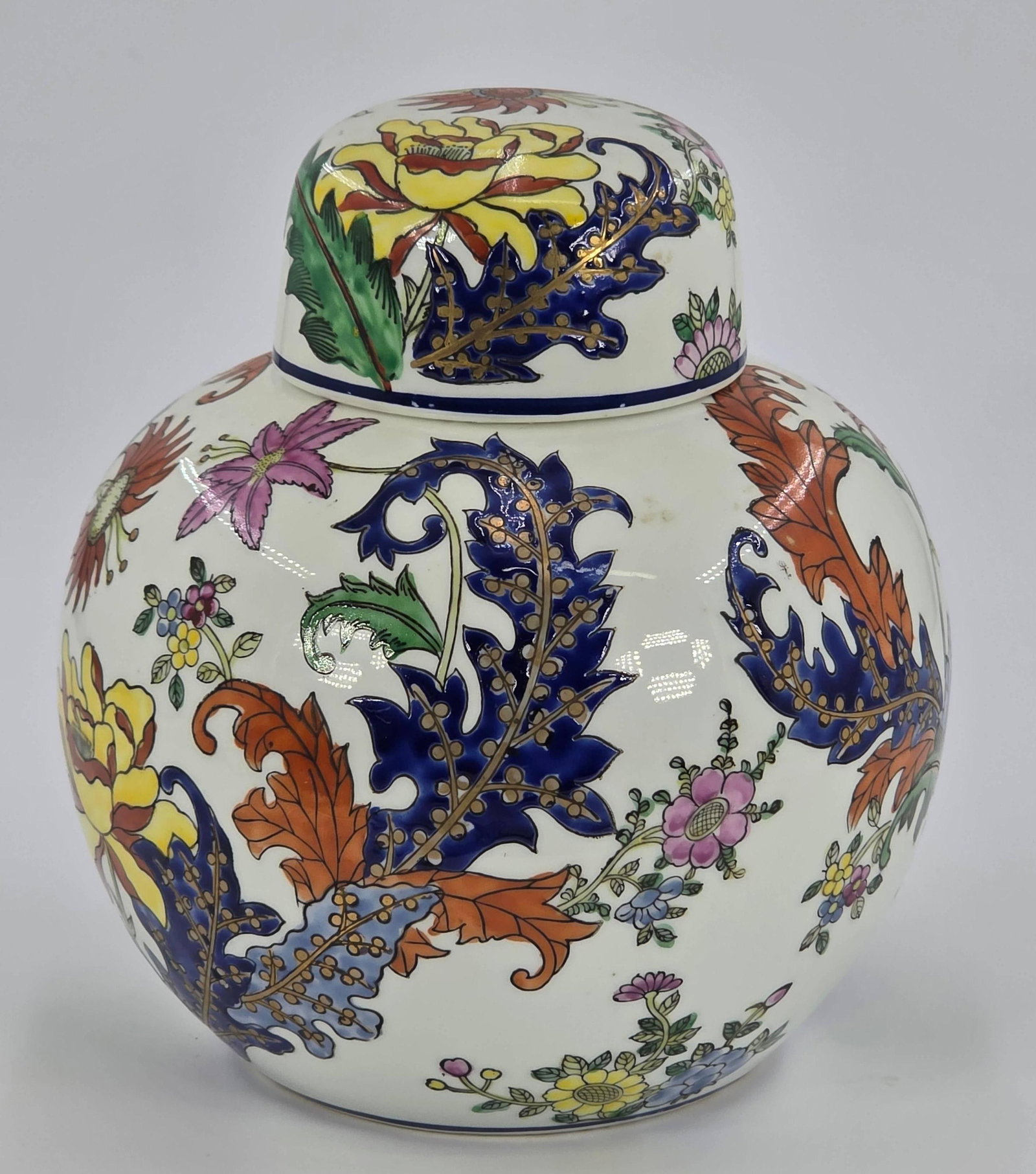 Porcelain Ginger Jar, INV. 1060 (1 of 5)