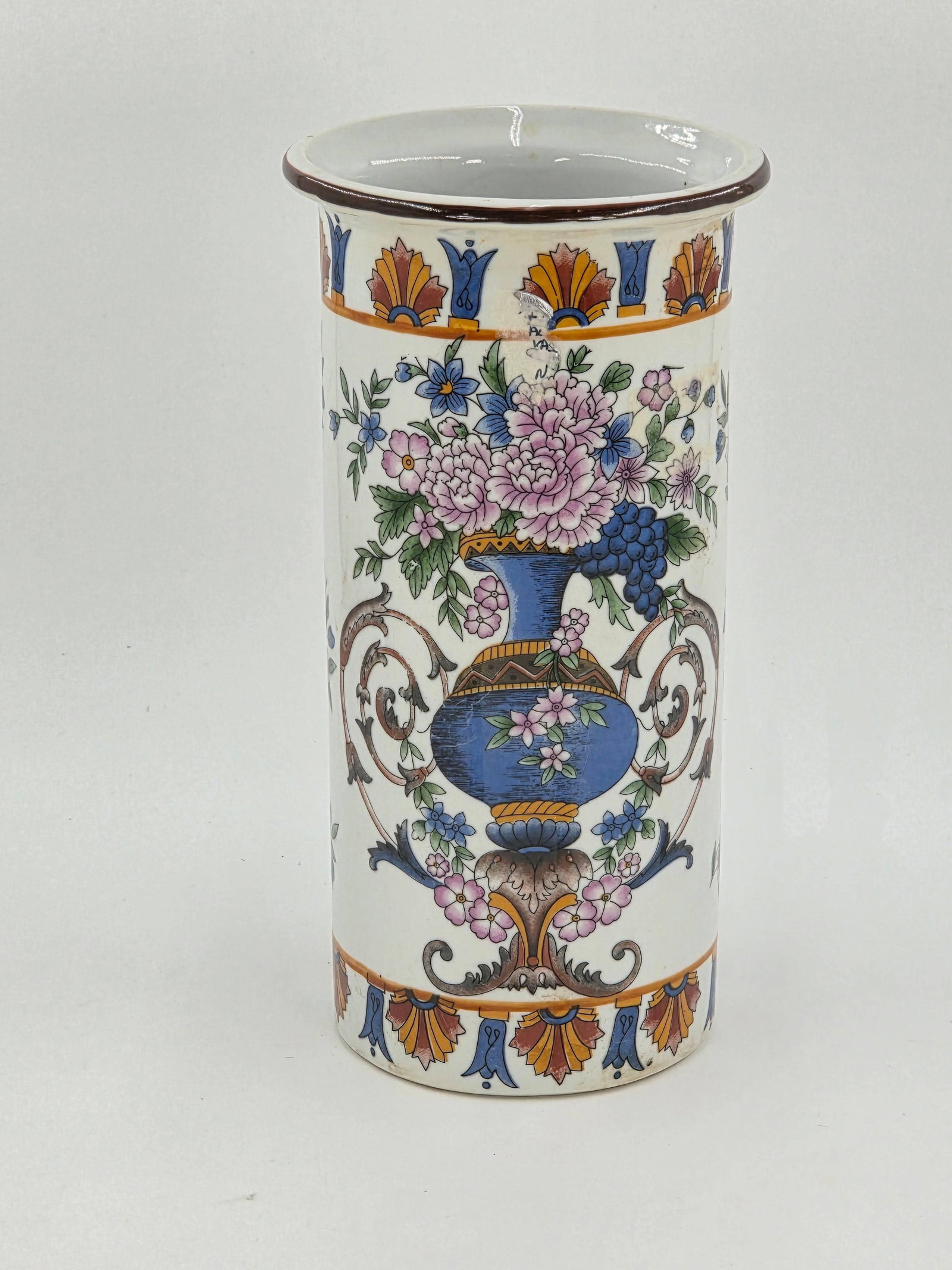 Chinese Export Vase, INV. 1186: Approx. height 10". With marking.