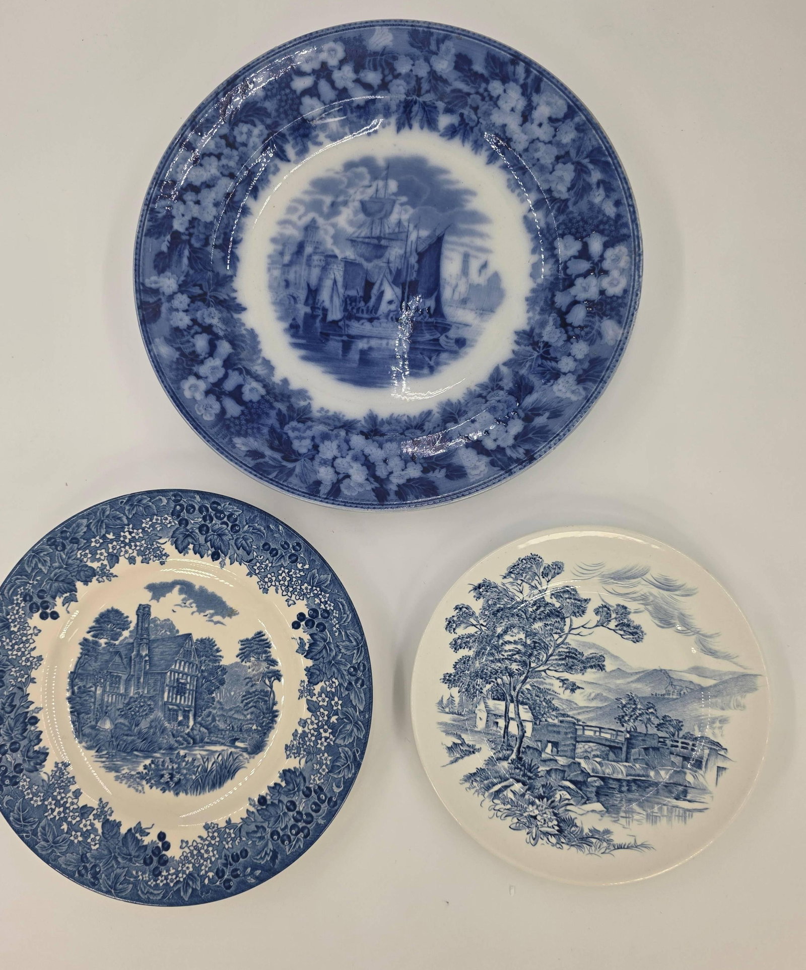 3 Vintage Wedgwood Plates, INV. 1034: 10 3/8" dia. of largest plate. With markings.