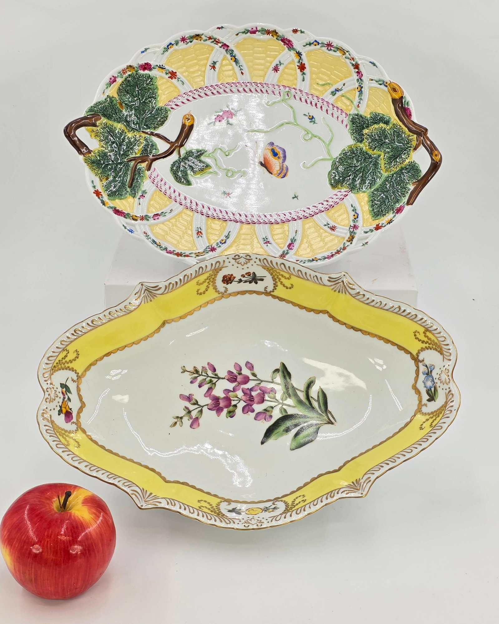 Chelsea House Servingware, INV. 1215 (1 of 8)
